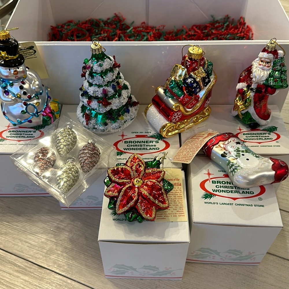 Bronner’s Christmas Wonderland Ornaments
